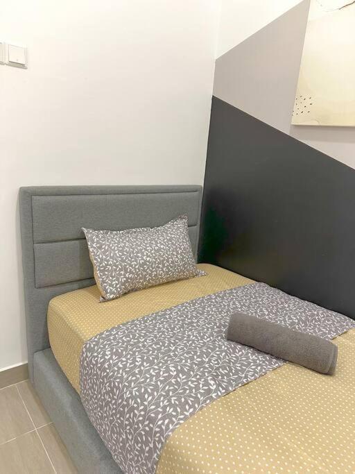 Netflix Two Bedroom Troika Kota Bharu Homestay 118 외부 사진