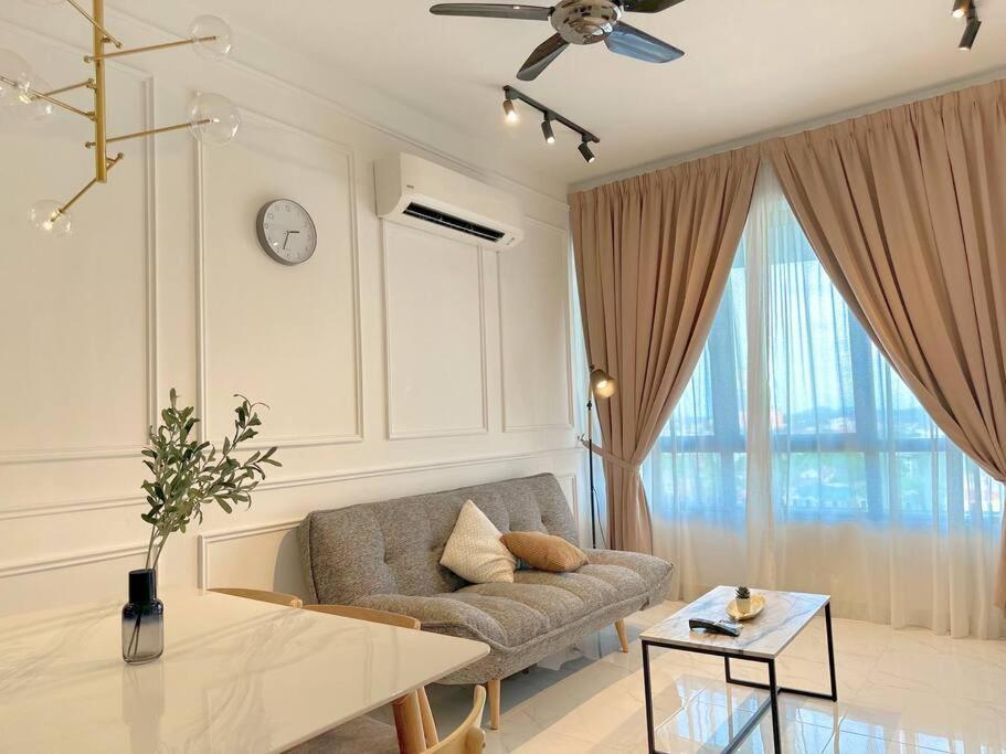 Netflix Two Bedroom Troika Kota Bharu Homestay 118 외부 사진
