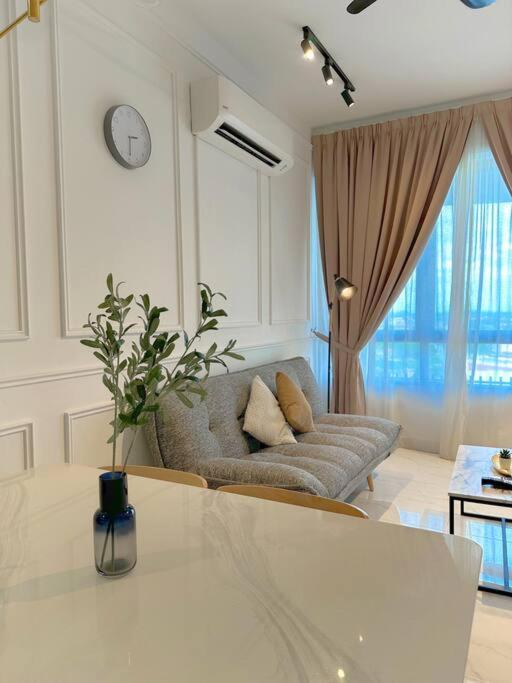 Netflix Two Bedroom Troika Kota Bharu Homestay 118 외부 사진