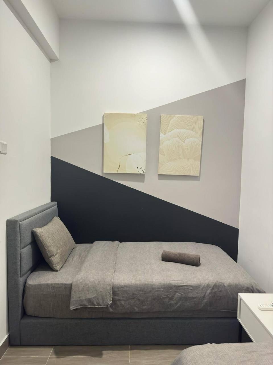 Netflix Two Bedroom Troika Kota Bharu Homestay 118 외부 사진